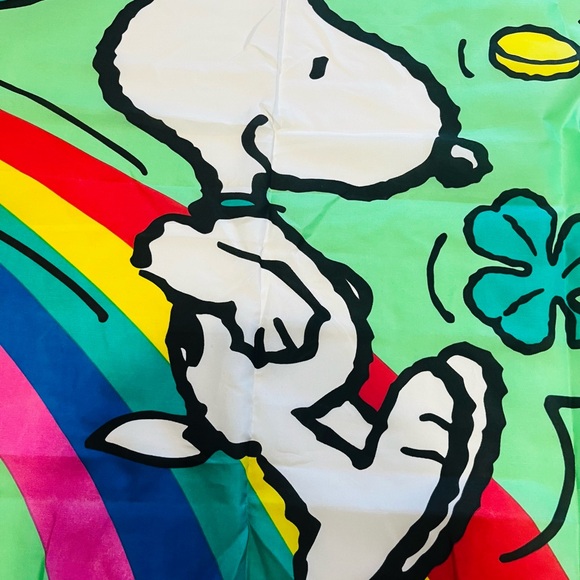 Snoopy St. Patrick's Day Vintage Rainbow Pot of Gold Shamrock Flag 41" x 29" - Picture 5 of 14